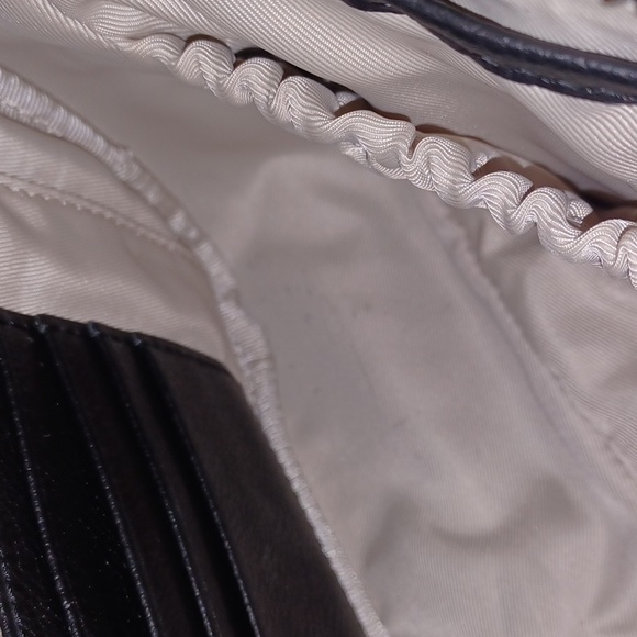 Mina Baie Los Angeles Convertible Crossbody Bag - Picture 7 of 10